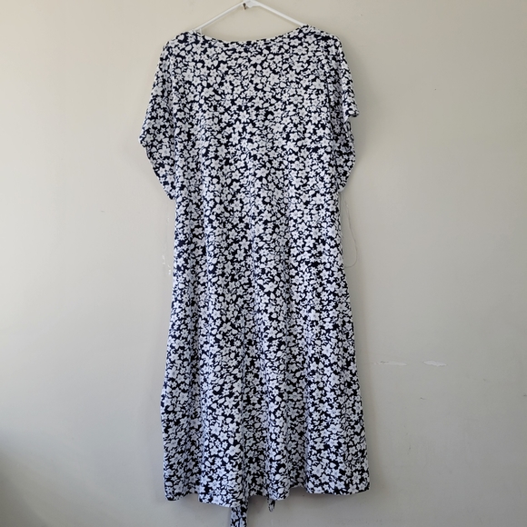 Lane Bryant Cap Sleeve V Neck Dolman Belted Dress in Ali Floral 22 24 - Picture 3 of 6